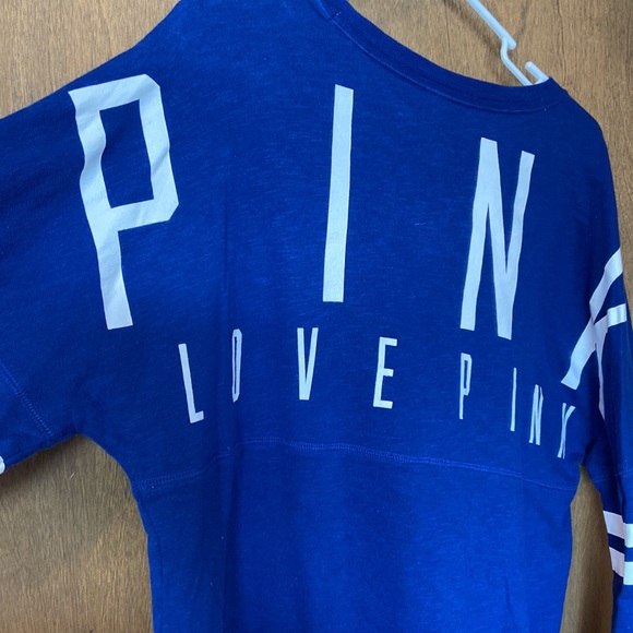 Women’s long sleeve tee. - Picture 4 of 5